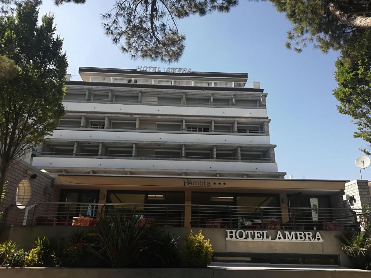 Hotel Ambra Линьяно-Саббьядоро Экстерьер фото